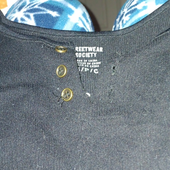 Shirt - Picture 1 of 10